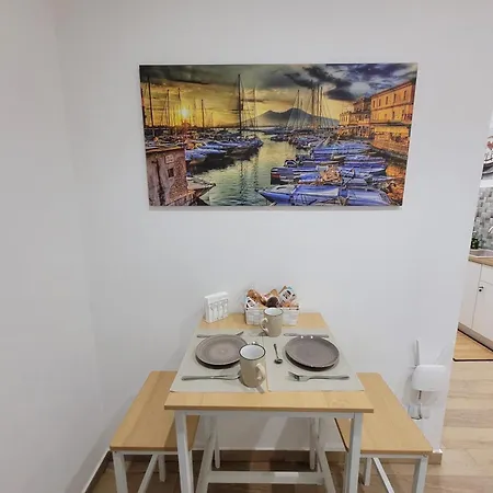 Engi - Marino Bed and Breakfast